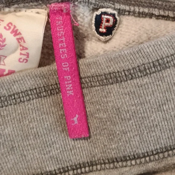 CLASSIC VINTAGE PINK VICTORIA'S SECRET SIZE MEDIUM CAPRI GRAY SWEATPANTS 💕 - Picture 7 of 8